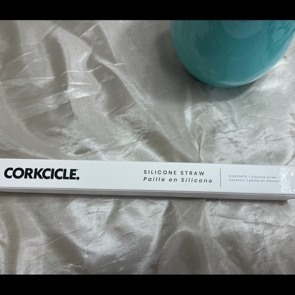 Corkcicle 12 oz Turquoise Wine Tumbler & Straw - Picture 9 of 10